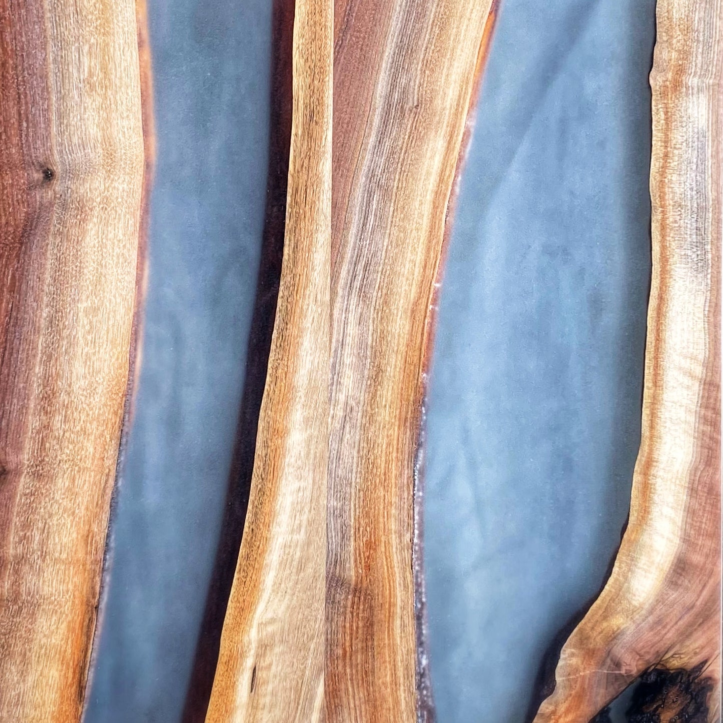 Black Walnut Coffee Table (Clear)