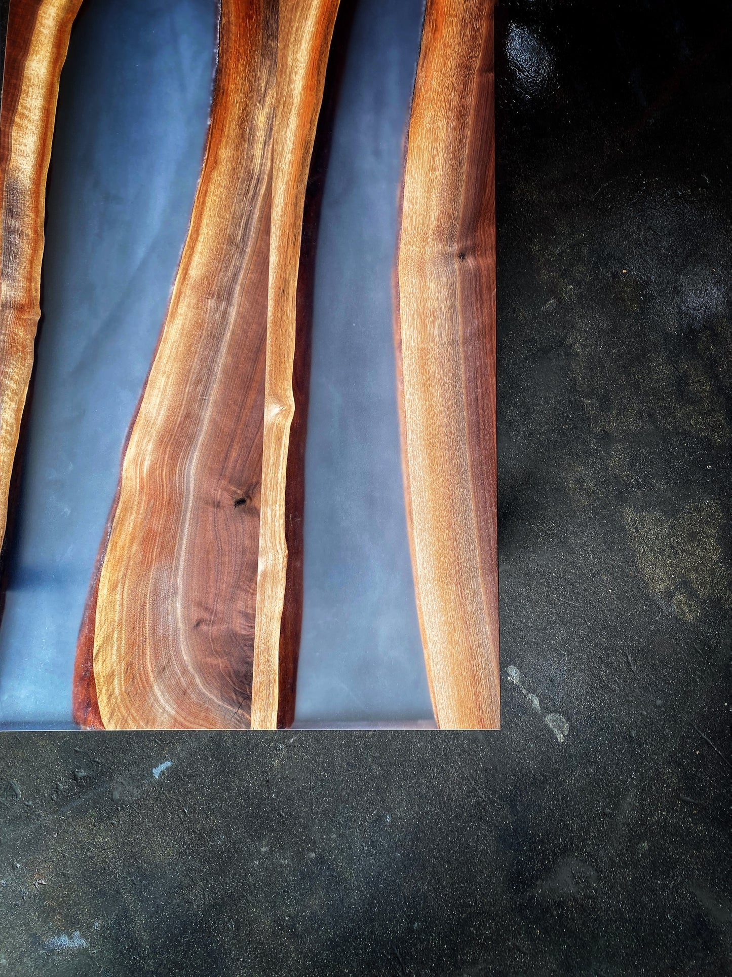 Black Walnut Coffee Table (Clear)
